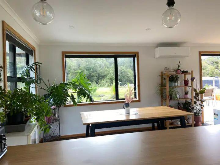 Enchanted Retreat In Greymouth Shared With Host Dış mekan fotoğraf